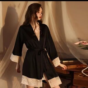 Elegant Black Lace Trim Robe